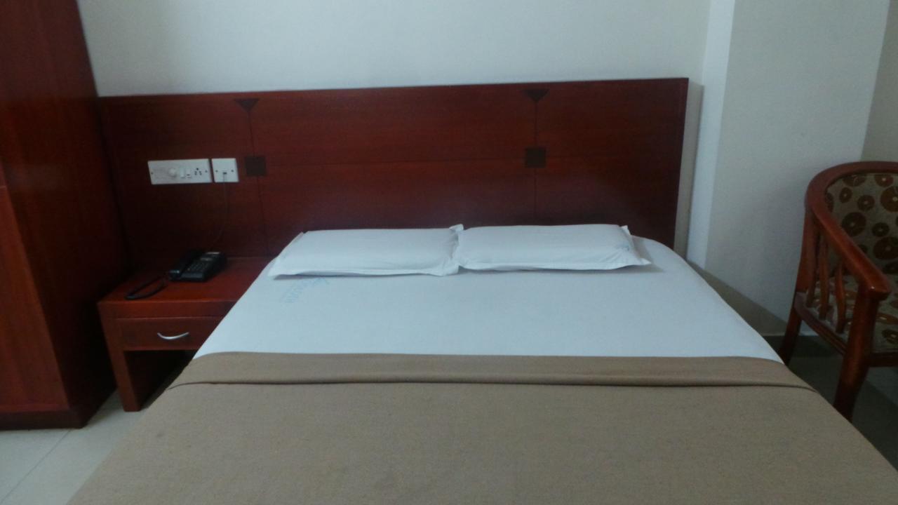 Kooloth Lake View Residency Otel Coimbatore Dış mekan fotoğraf